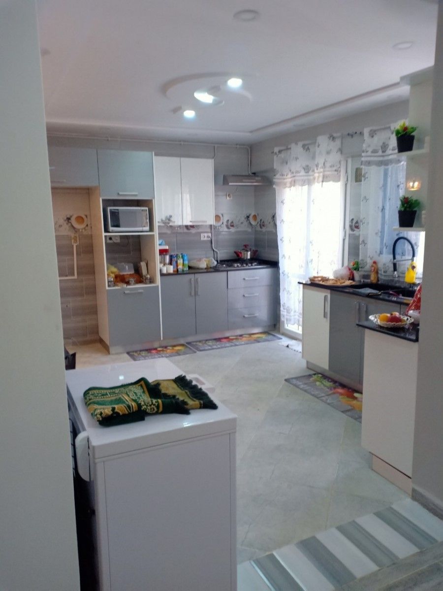 Agence immobilière vend à Ouled Fayet (Résidence Saba) un F4 — 8