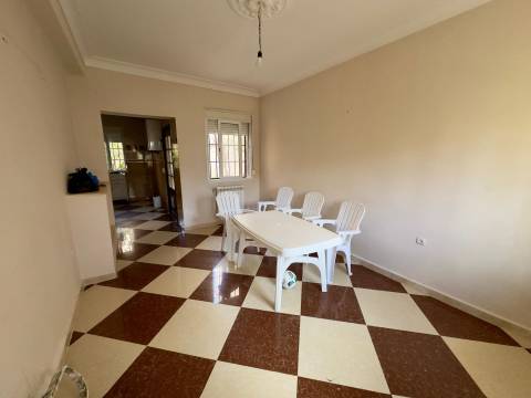 Agence loue à Bouzareah (Bousmaha) coté école de banque une villa en R+1 — 19