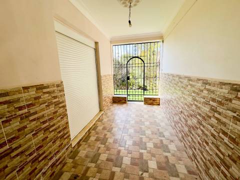 Agence loue à Bouzareah (Bousmaha) coté école de banque une villa en R+1 — 9